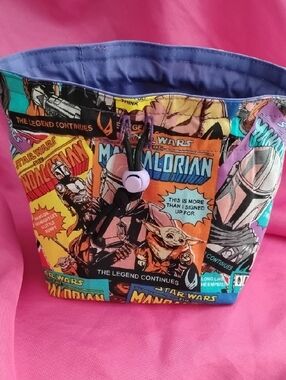 The Mandalorian Comic-Print Mini Drawstring Bag - Purple Accent